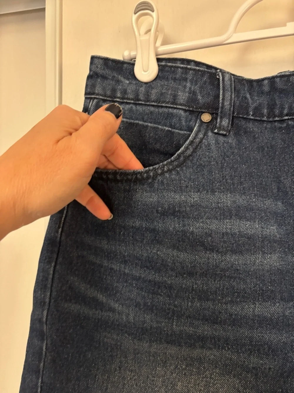 High-Waist Shorts Size 29 Raw Edge Dark Long Inseam Model Off Duty Minimalist